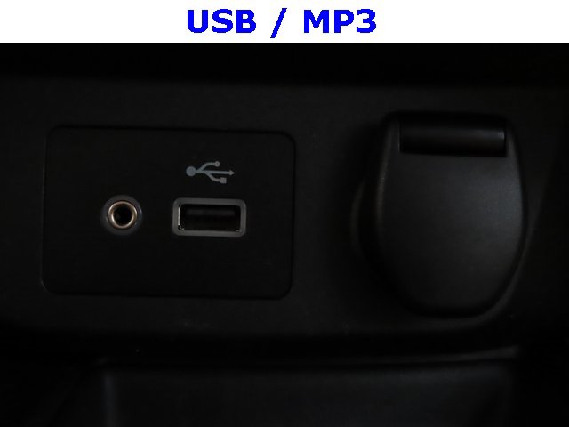 Used 2020 Nissan Rogue SV w/ Premium Package image 19