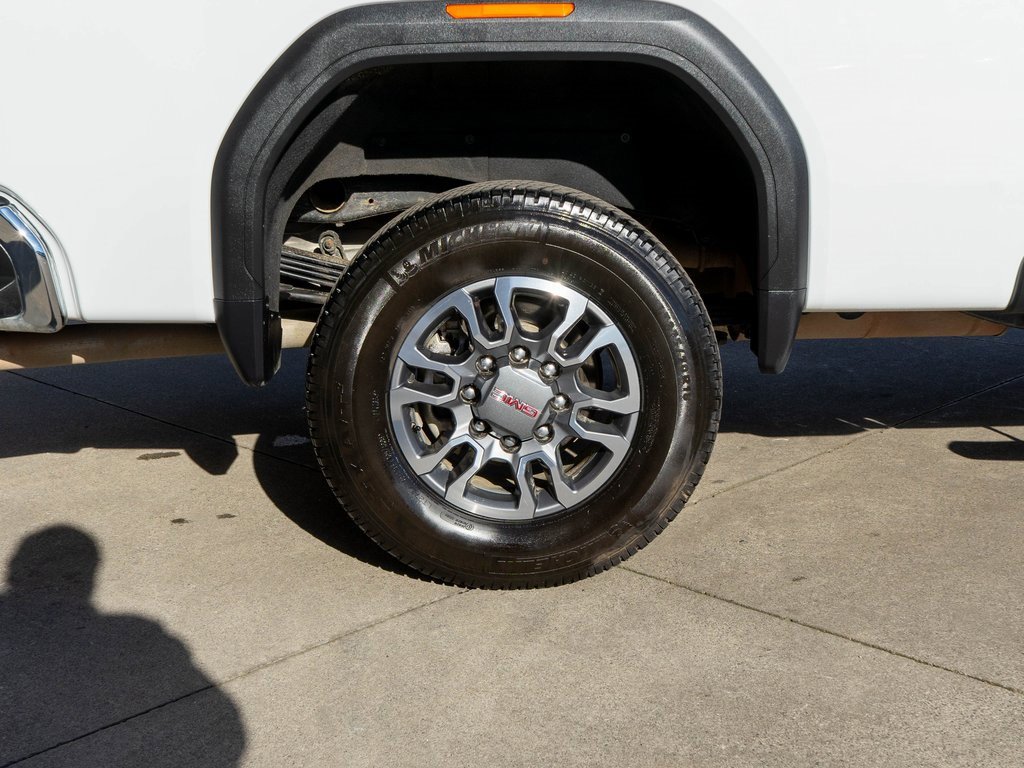Used 2024 GMC Sierra 2500 SLE w/ Preferred Package image 32