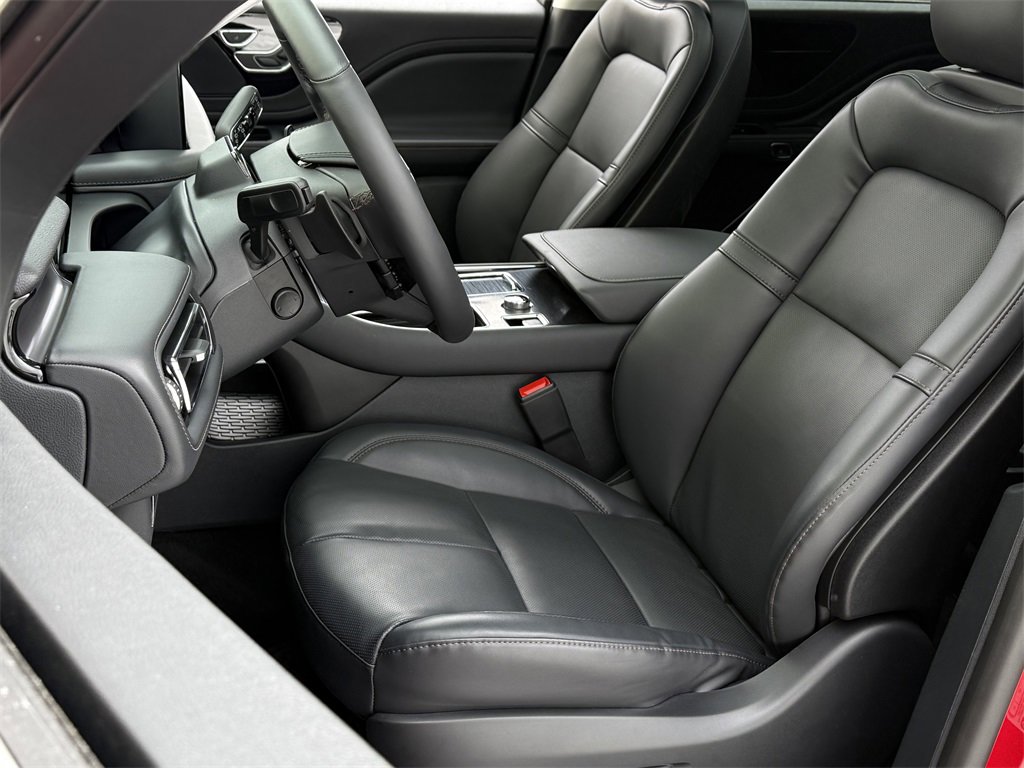 New 2026 Lincoln Aviator AWD image 24