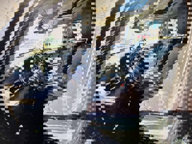 Used 2023 Toyota Highlander XLE FWD image 10