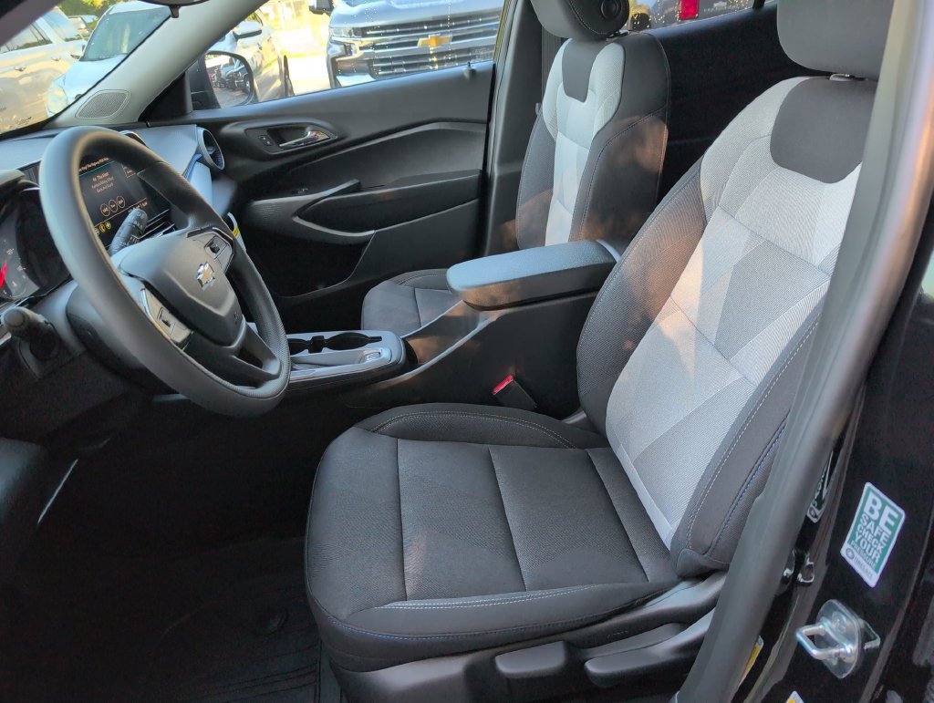 New 2026 Chevrolet Trax LS FWD image 15