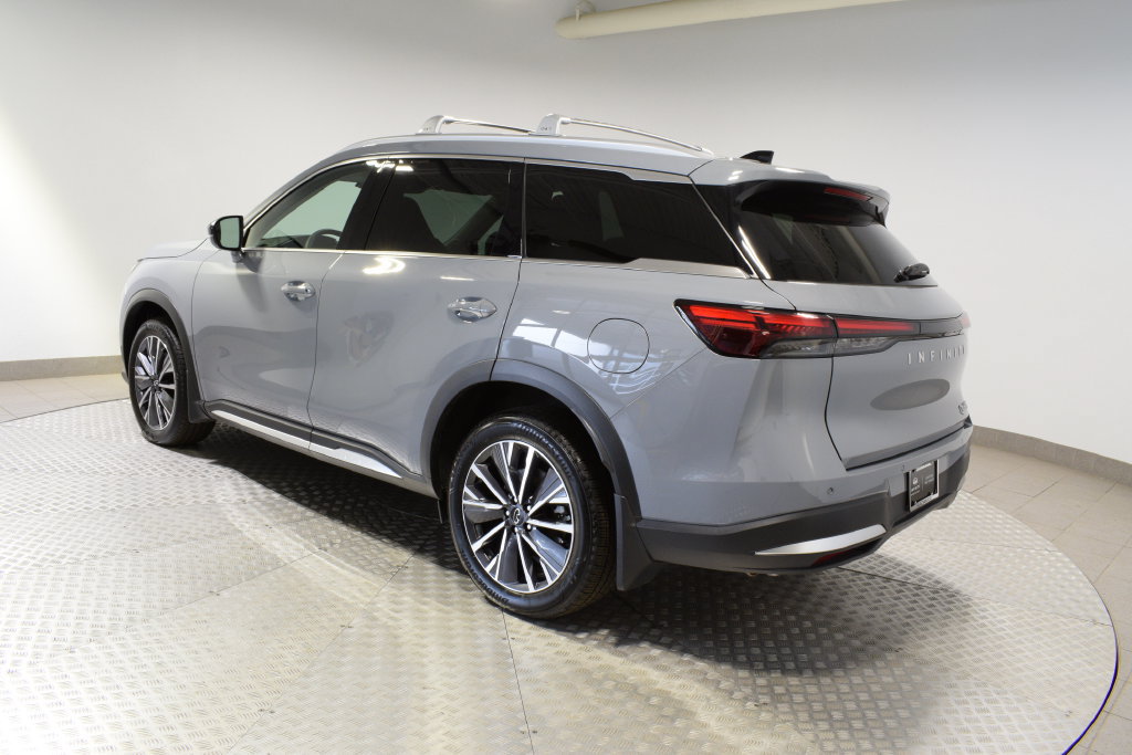 Used 2026 INFINITI QX60 Luxe w/ Family Package AWD/4WD image 12