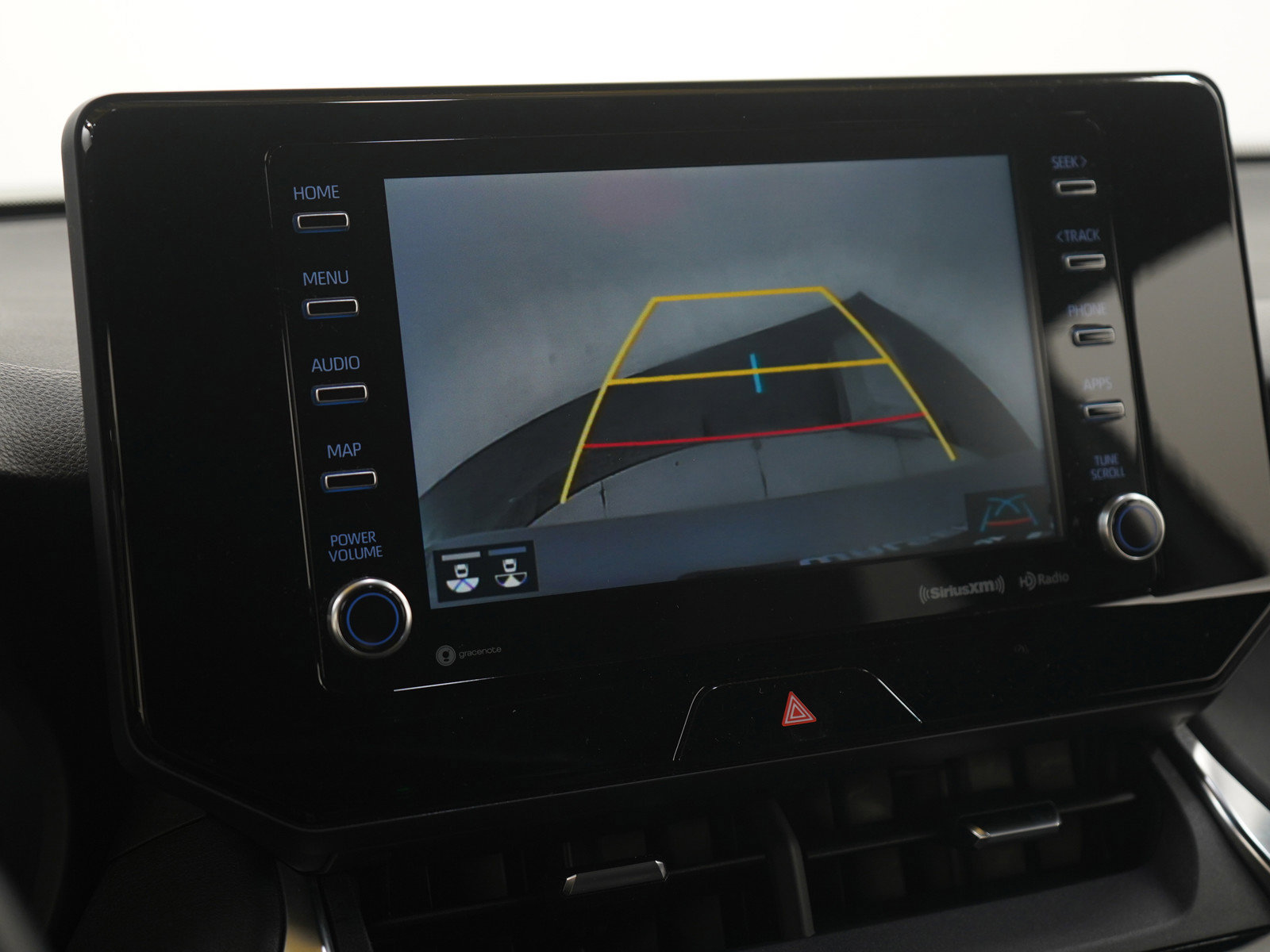 Used 2021 Toyota Venza XLE image 27