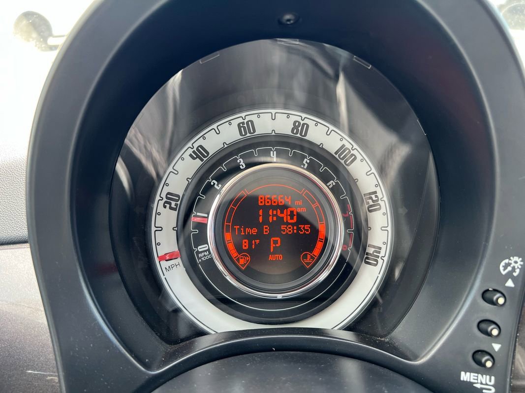 Used 2015 FIAT 500 Pop image 10