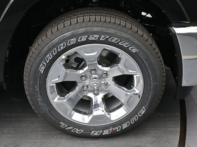 New 2026 RAM 1500 4x4 Crew Cab image 41