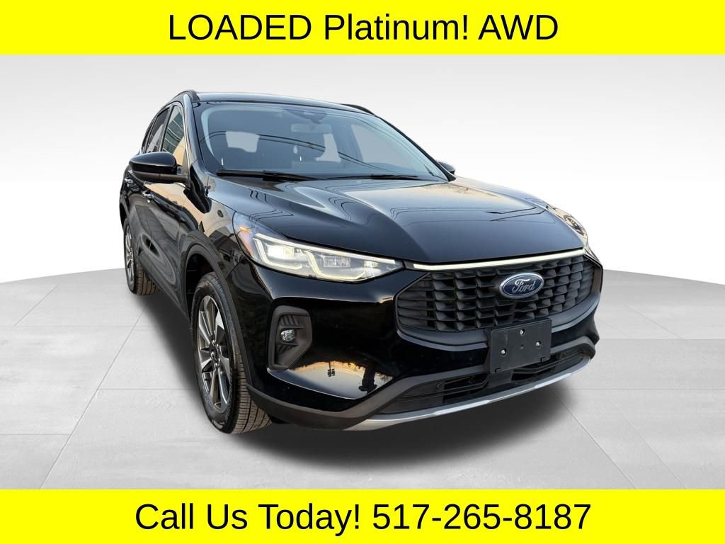 Used 2025 Ford Escape Platinum image 1