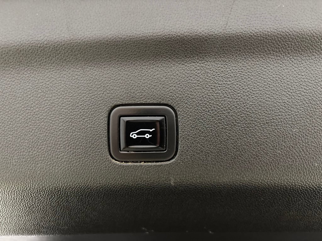 Used 2021 Chevrolet Suburban High Country AWD/4WD image 37
