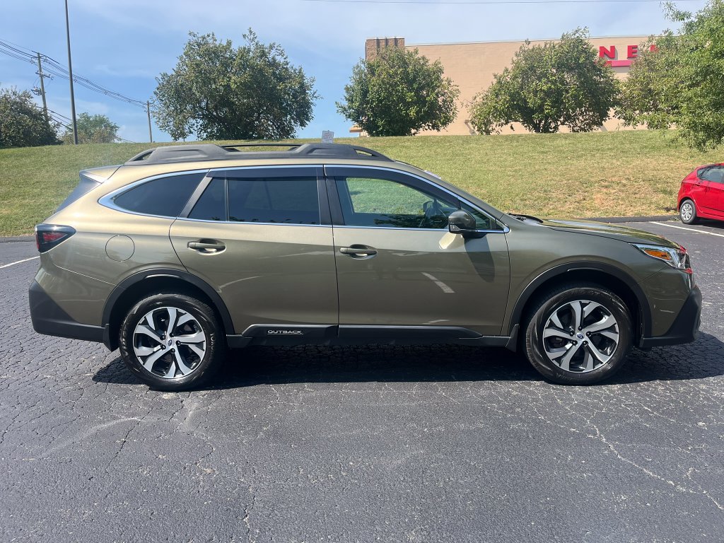 Used 2022 Subaru Outback Limited XT w/ Popular Package #2 AWD/4WD image 4