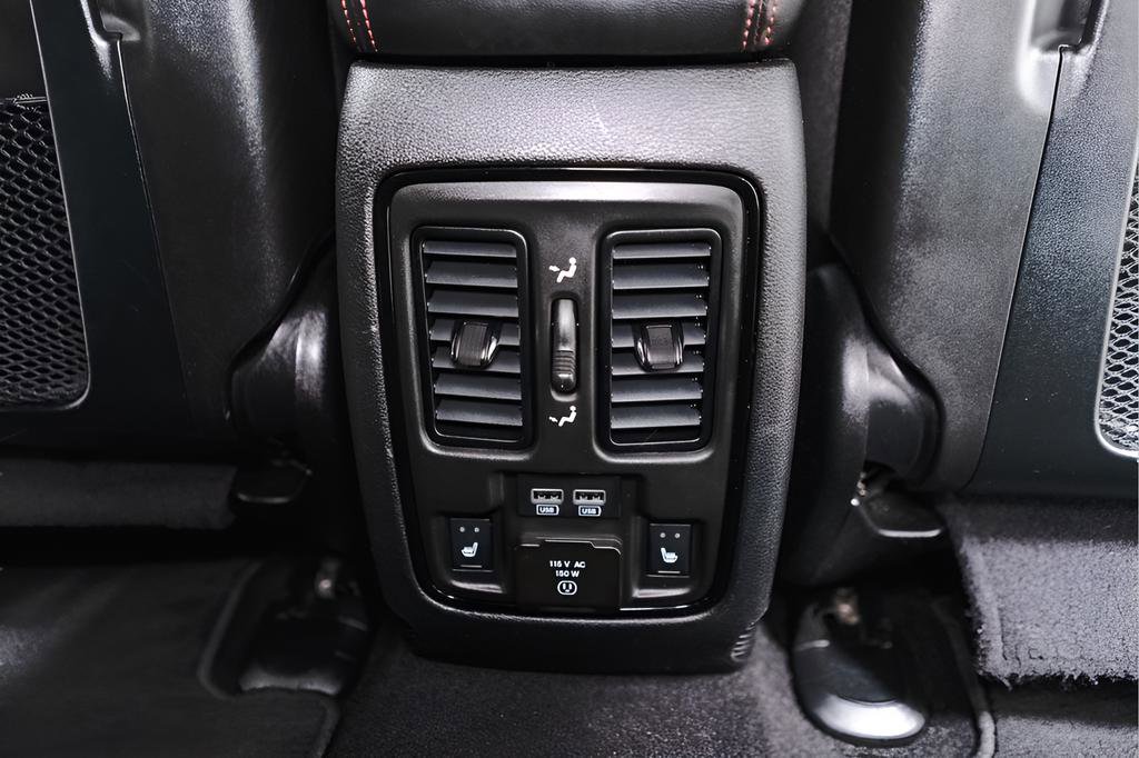 Used 2025 Dodge Durango R/T image 36