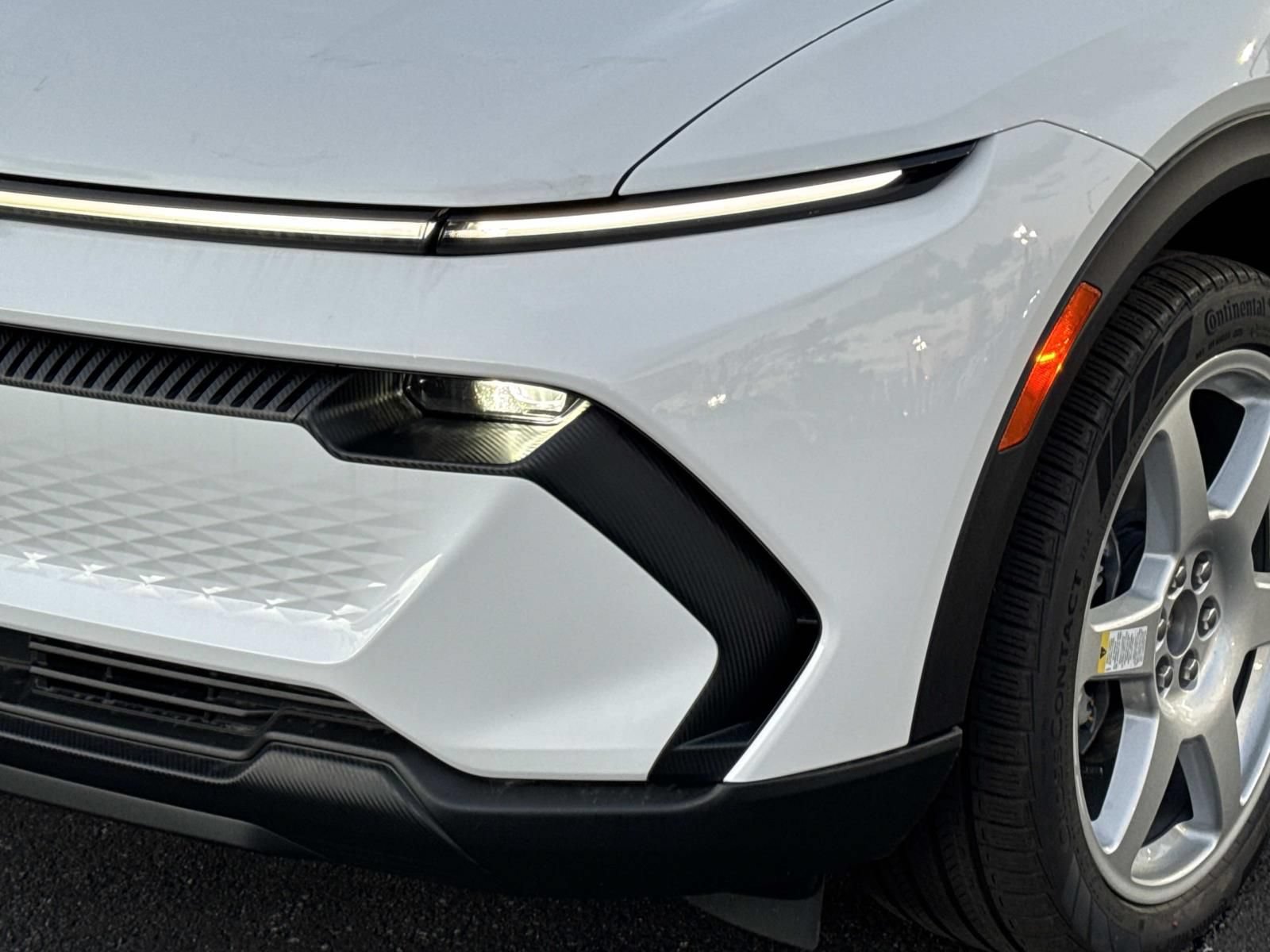 New 2026 Chevrolet Equinox EV LT AWD/4WD image 24