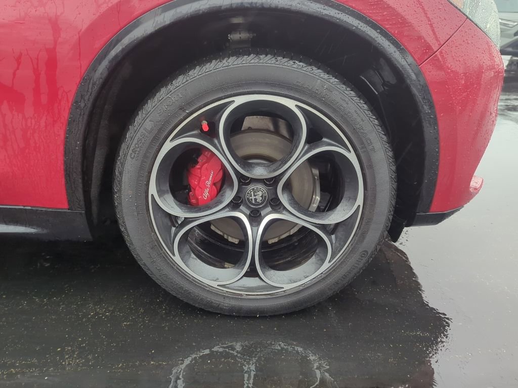 Used 2025 Alfa Romeo Stelvio Sprint w/ Veloce Package image 13