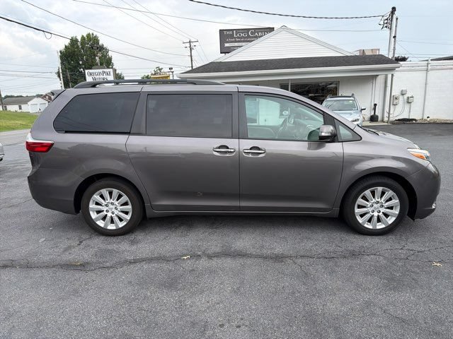 Used 2015 Toyota Sienna Limited Premium w/ Four Season Floor Mat Package AWD/4WD image 7