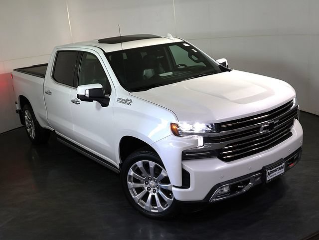 Used 2020 Chevrolet Silverado 1500 High Country w/ Technology Package AWD/4WD image 7