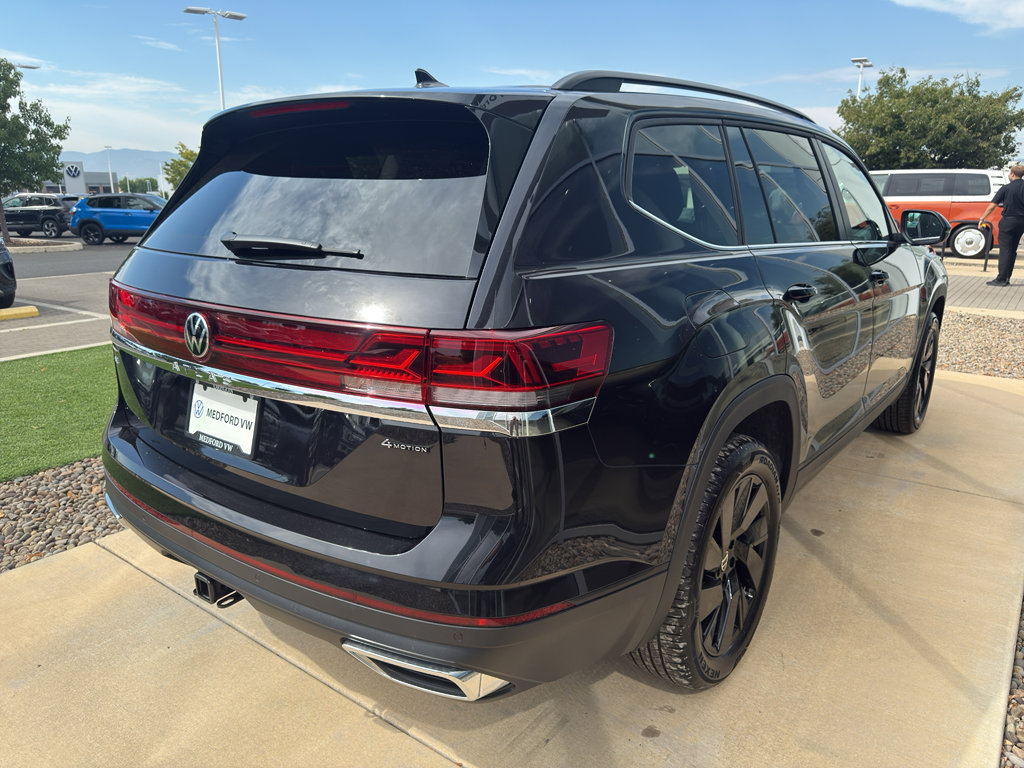 New 2026 Volkswagen Atlas SE image 4