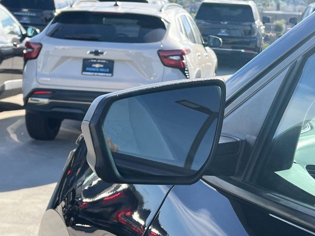 Used 2020 Chevrolet Equinox LS w/ LS Convenience Package image 19