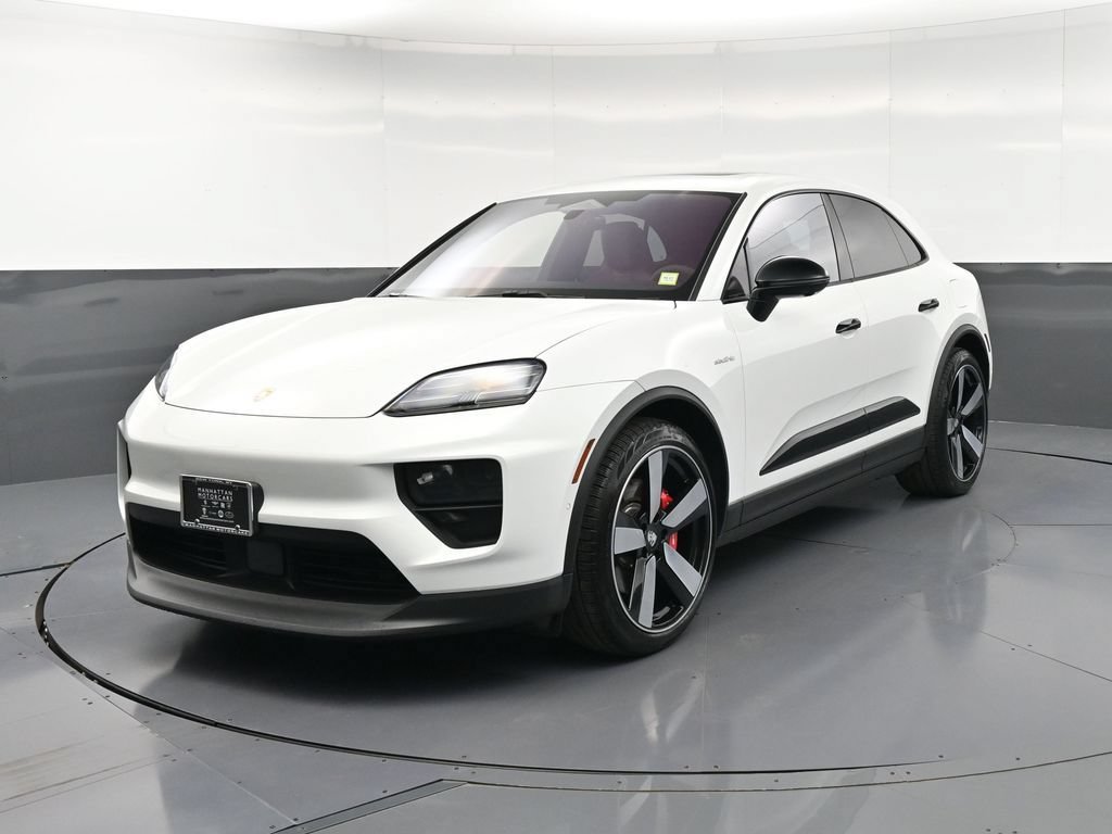 Certified 2025 Porsche Macan 4S Electric AWD/4WD image 1