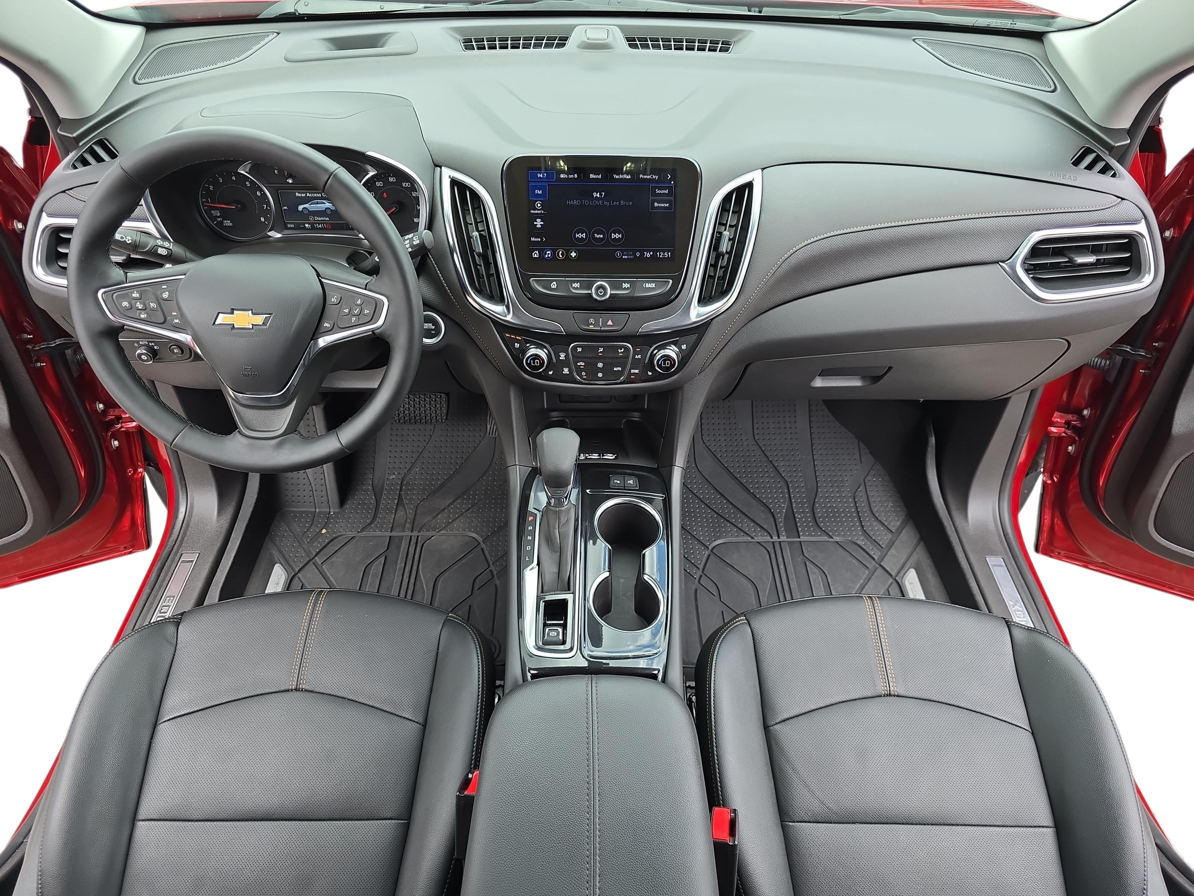 Used 2024 Chevrolet Equinox Premier AWD/4WD image 9