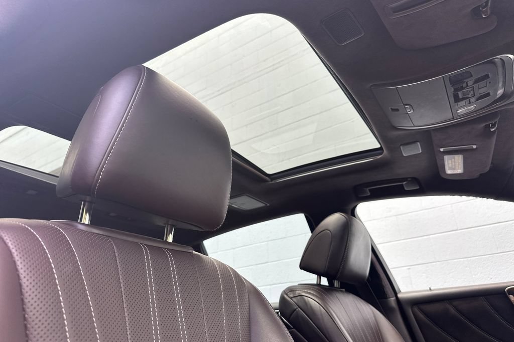 Used 2018 Lexus LS 500 w/ Luxury Package RWD image 16