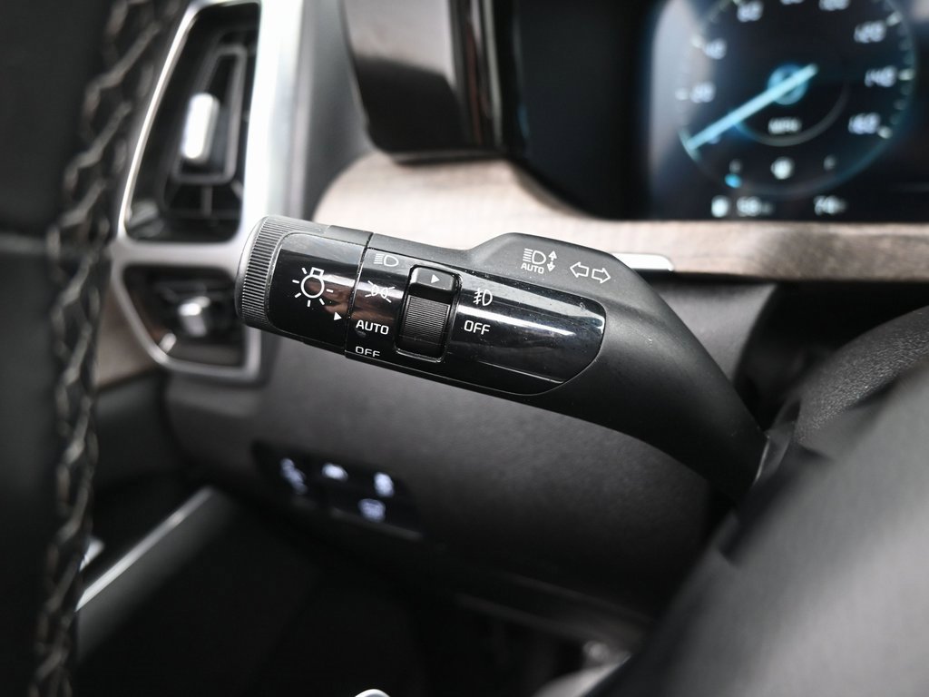 Used 2022 Kia Sorento SX Prestige image 19