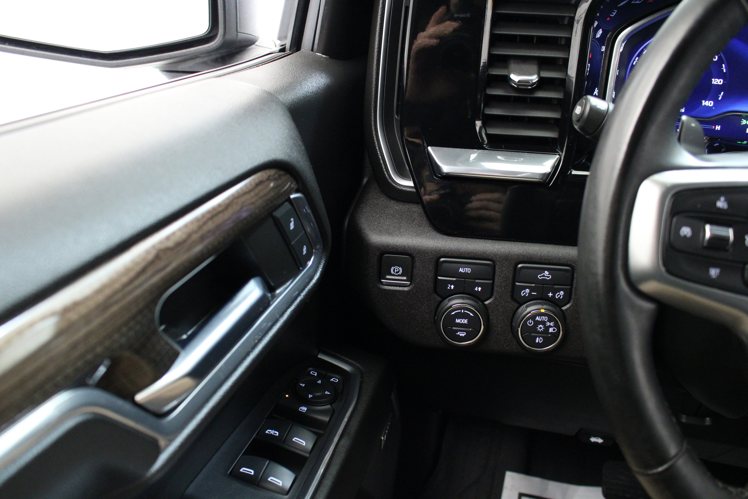 Used 2024 Chevrolet Silverado 1500 RST w/ All Star Edition Plus image 18