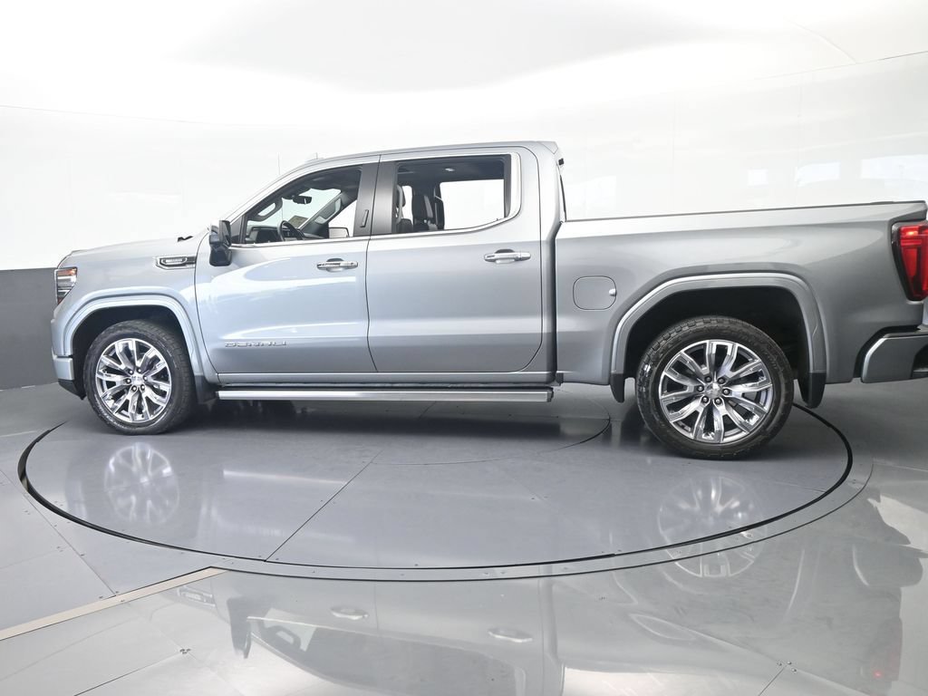 Used 2023 GMC Sierra 1500 Denali AWD/4WD image 3