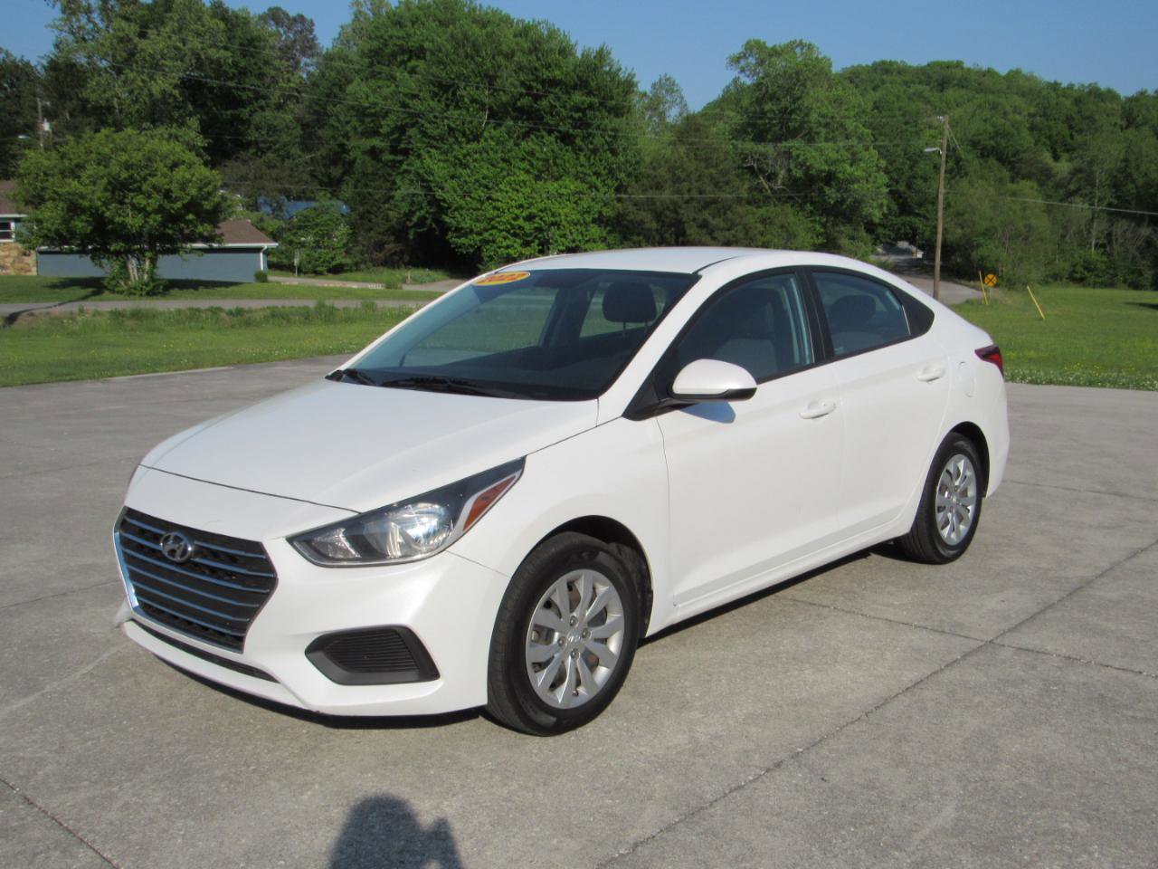Used 2022 Hyundai Accent SE FWD image 3