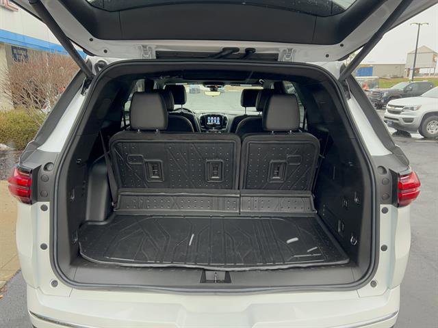 Used 2022 Chevrolet Traverse High Country w/ LPO, Floor Liner Package image 9