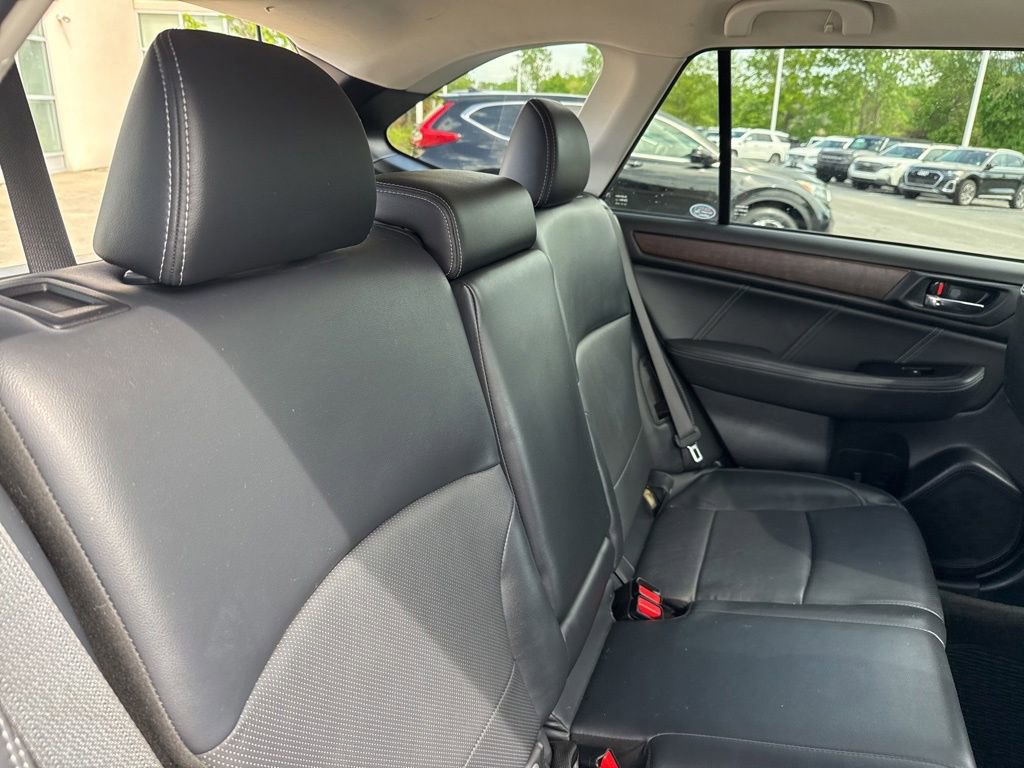 Used 2018 Subaru Outback 3.6R Limited AWD/4WD image 28