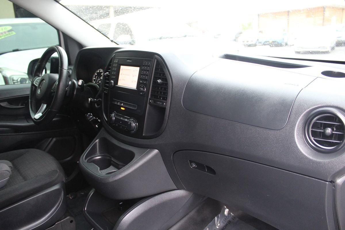 Used 2016 Mercedes-Benz Metris image 21