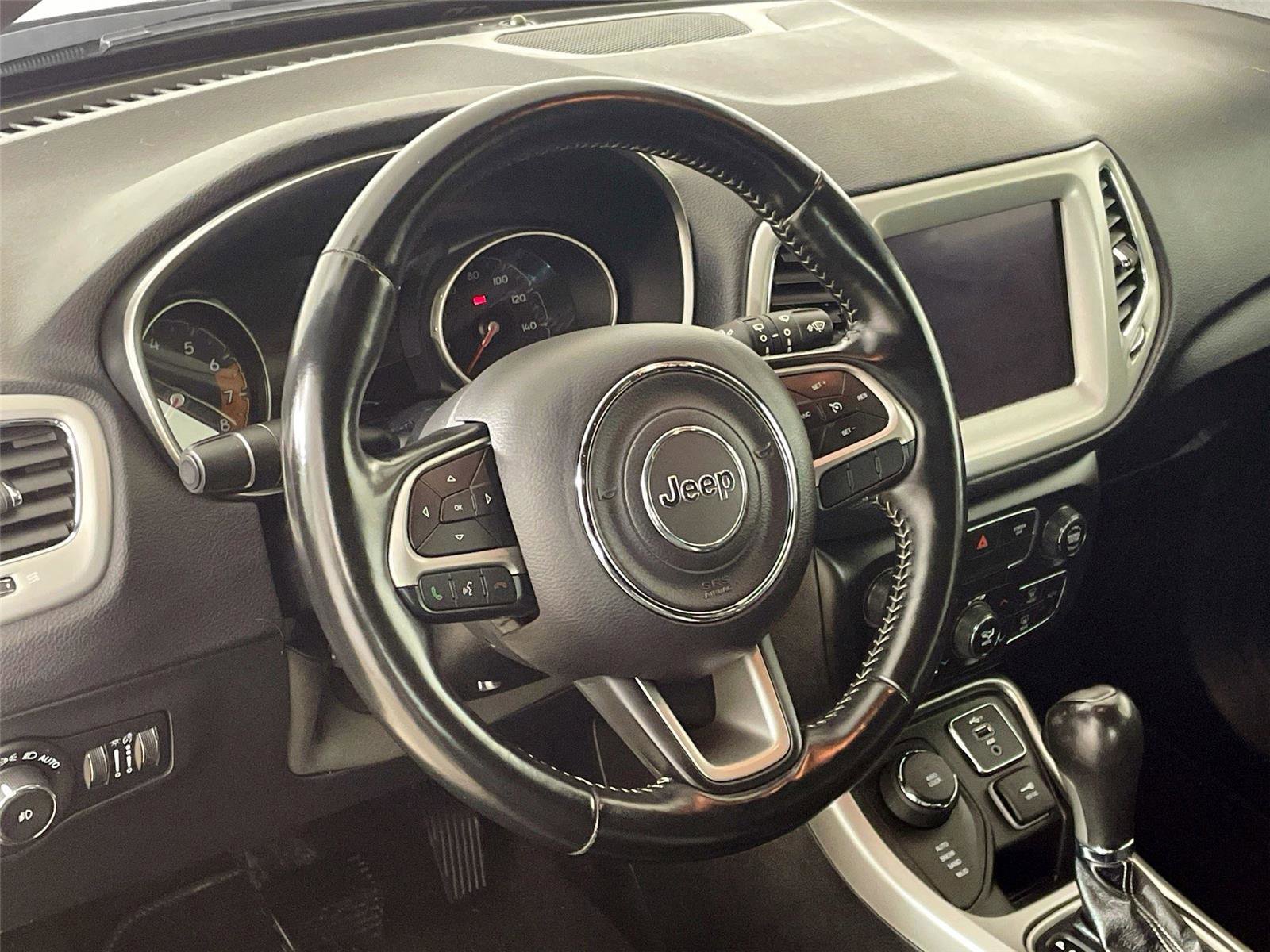 Used 2021 Jeep Compass Latitude image 18