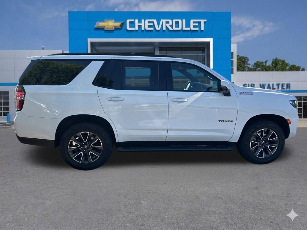 Used 2022 Chevrolet Tahoe Z71 w/ Luxury Package AWD/4WD image 6