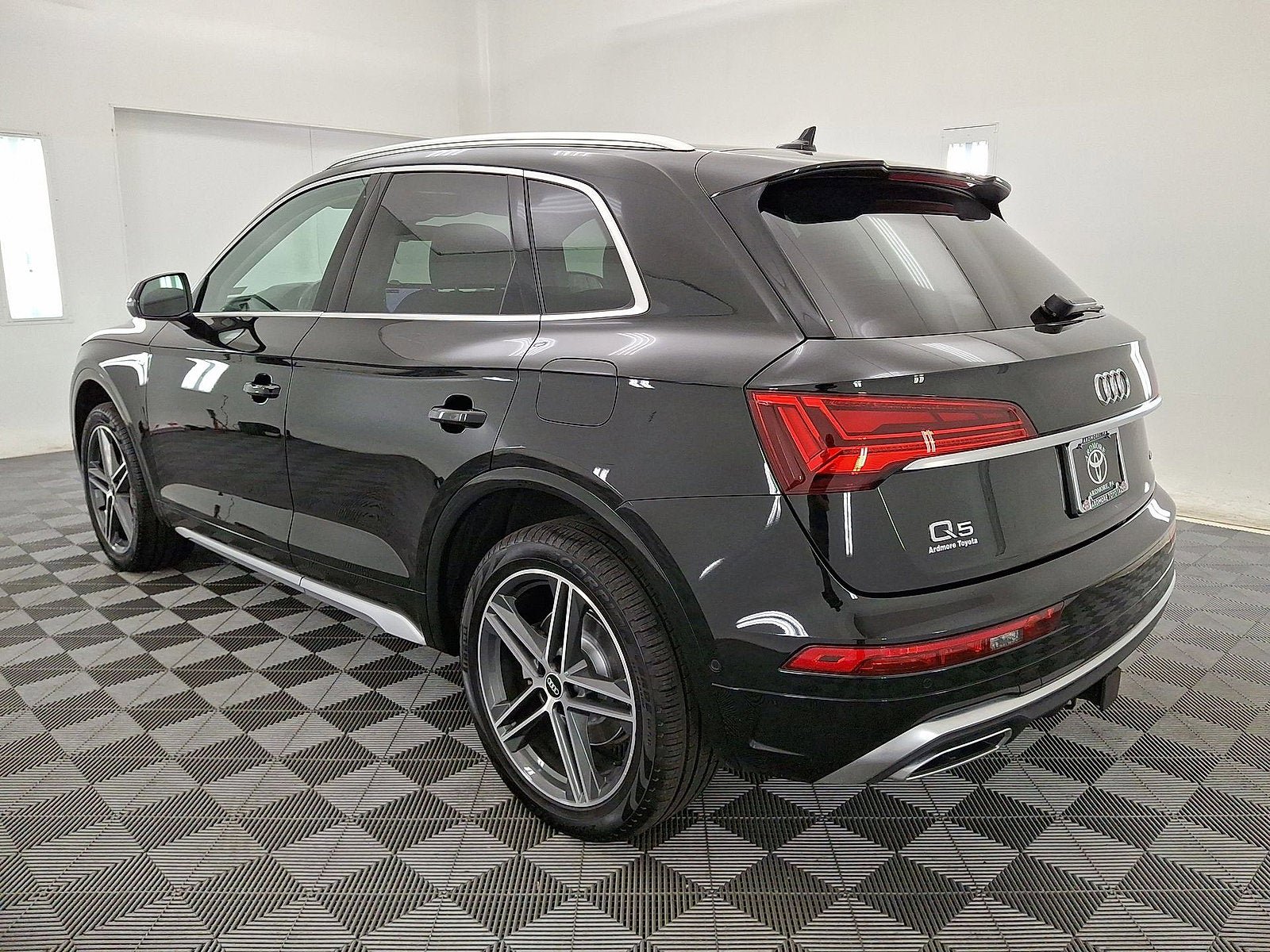 Used 2021 Audi Q5 e Prestige w/ Prestige Package AWD/4WD image 14