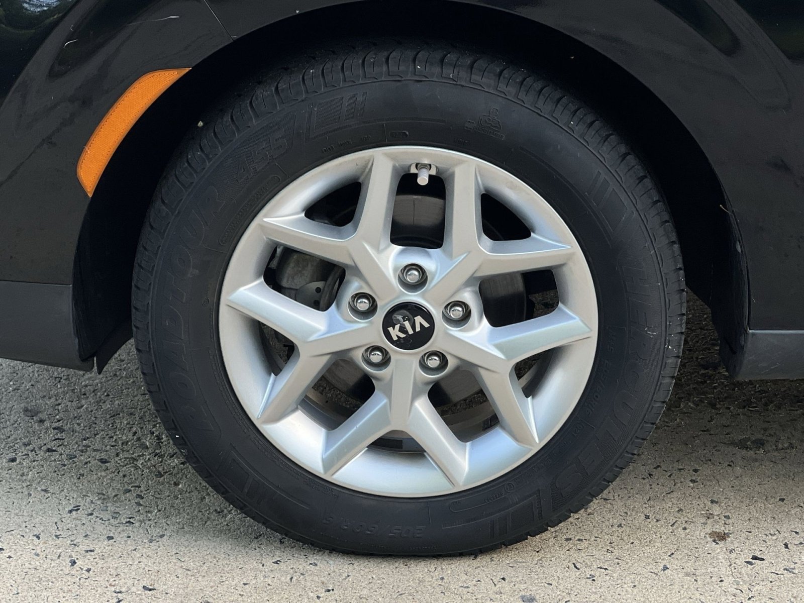 Used 2020 Kia Soul S FWD image 17