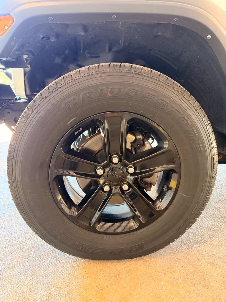 Used 2021 Jeep Wrangler Unlimited Sport AWD/4WD image 9