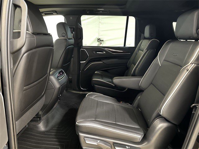 Certified 2022 Cadillac Escalade ESV Premium Luxury w/ Performance Package image 19