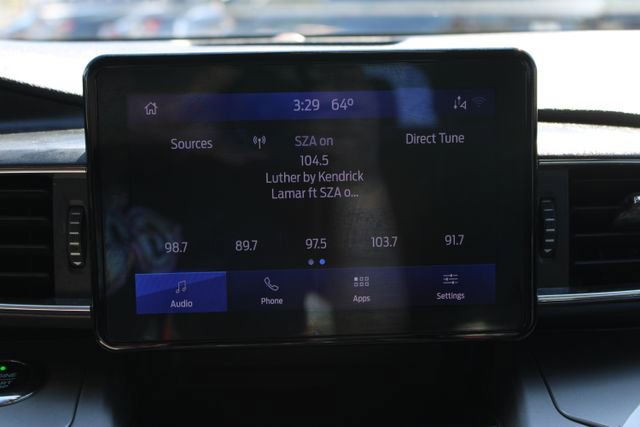 Used 2020 Ford Explorer XLT w/ Equipment Group 202A image 24