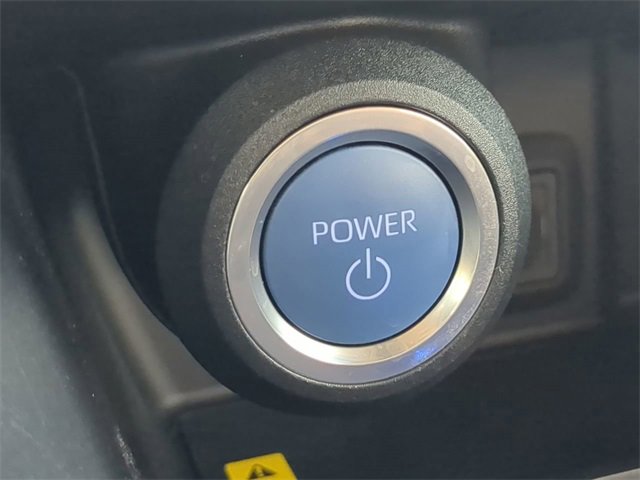 Certified 2022 Toyota Venza LE image 26