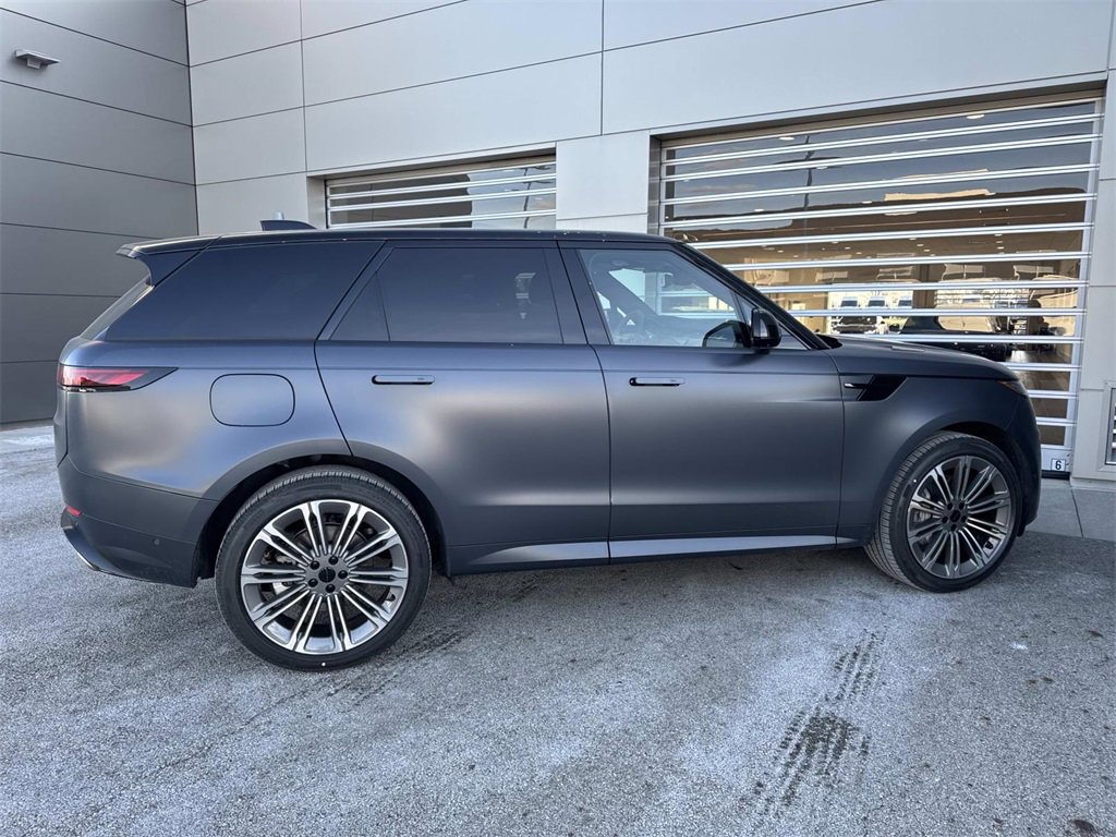 New 2026 Land Rover Range Rover Sport Dynamic SE image 8