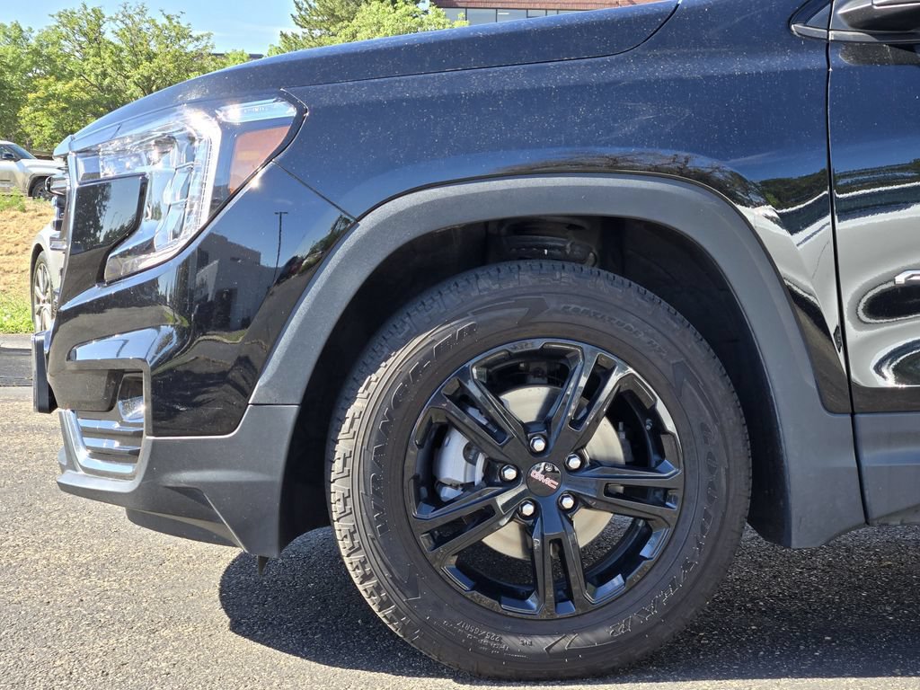 Used 2022 GMC Terrain AT4 AWD/4WD image 6