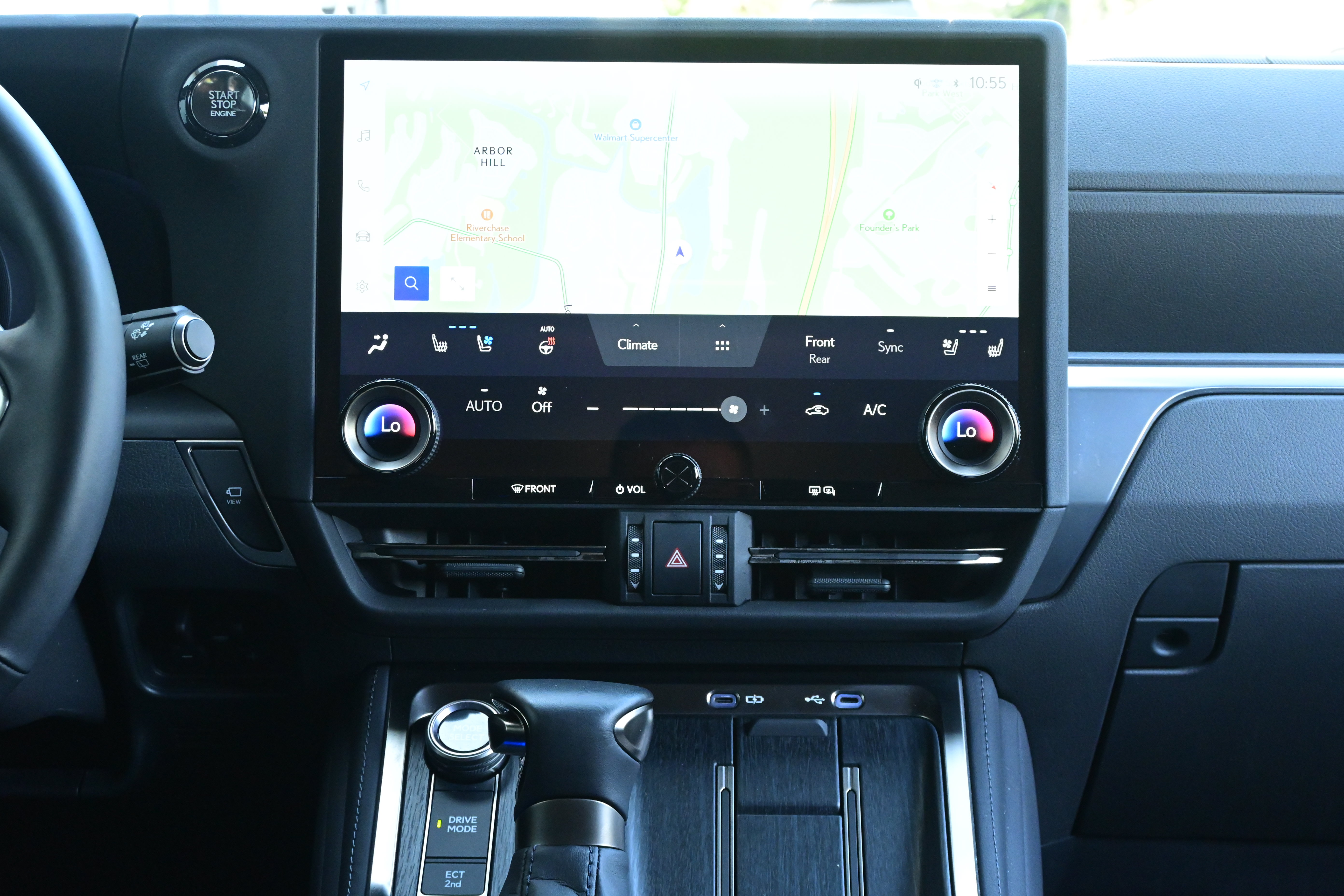 Used 2025 Lexus GX 550 w/ Accessory Package (Z1) AWD/4WD image 32