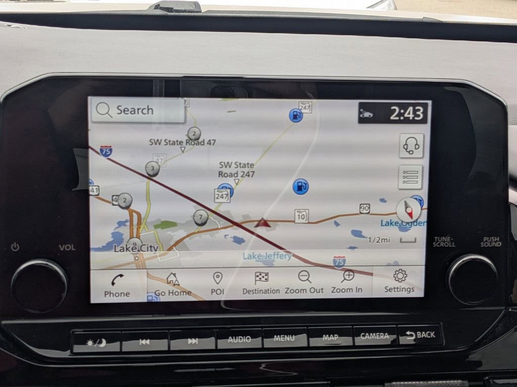 Used 2024 Nissan Pathfinder Platinum w/ Cargo Package image 31