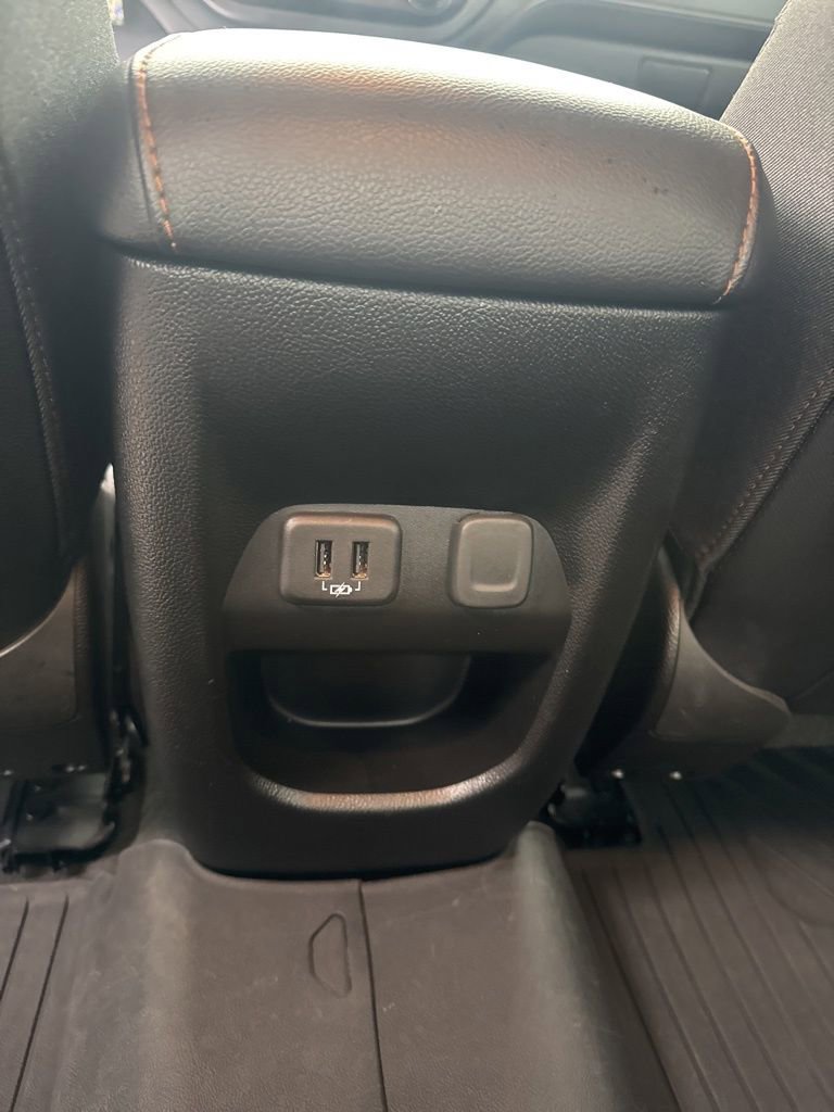 Used 2022 GMC Canyon AT4 w/ Driver Alert Package image 19