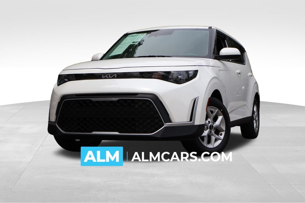 Used 2025 Kia Soul LX w/ LX Technology Package