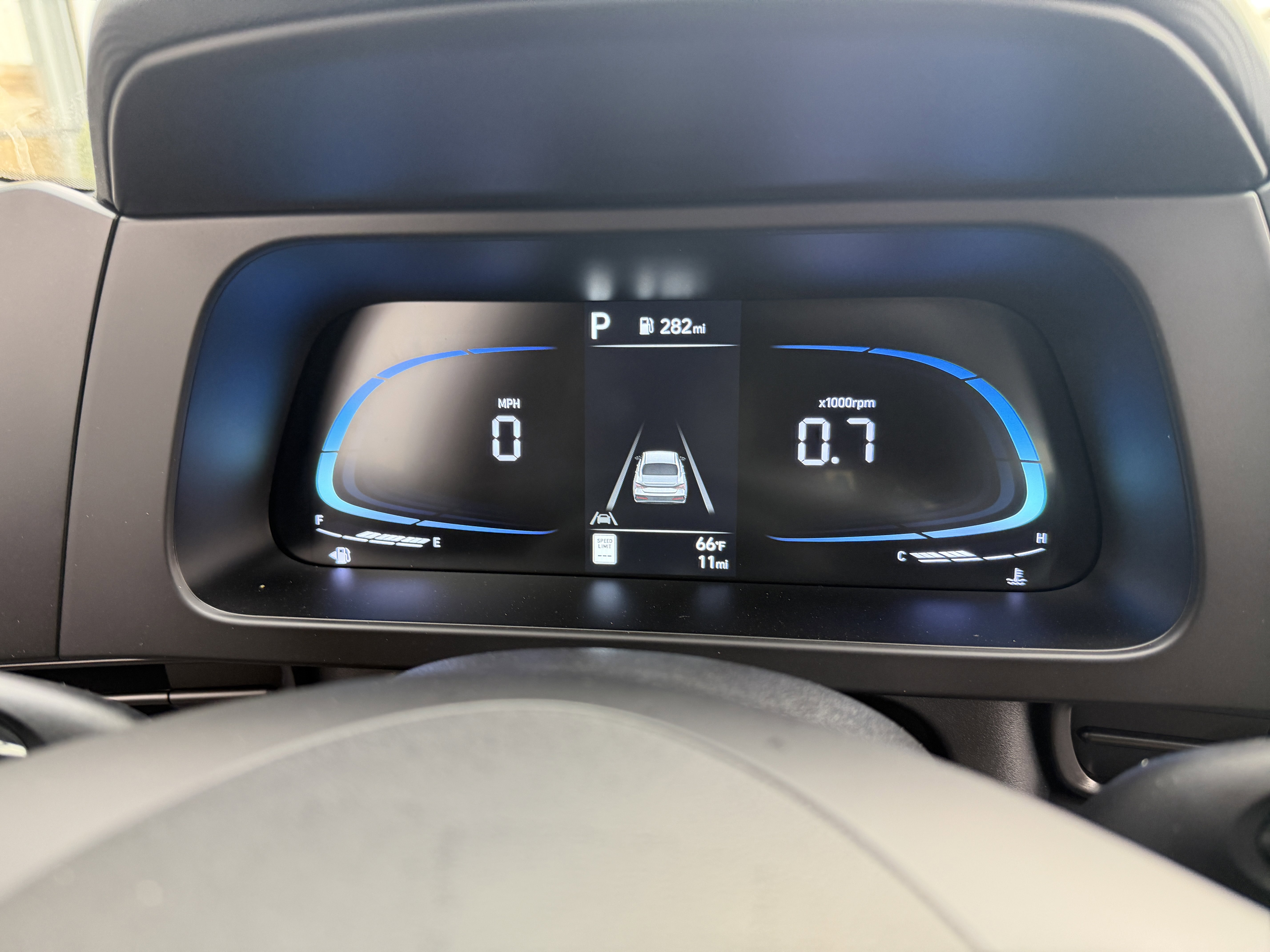 New 2026 Hyundai Elantra SEL Sport FWD image 31