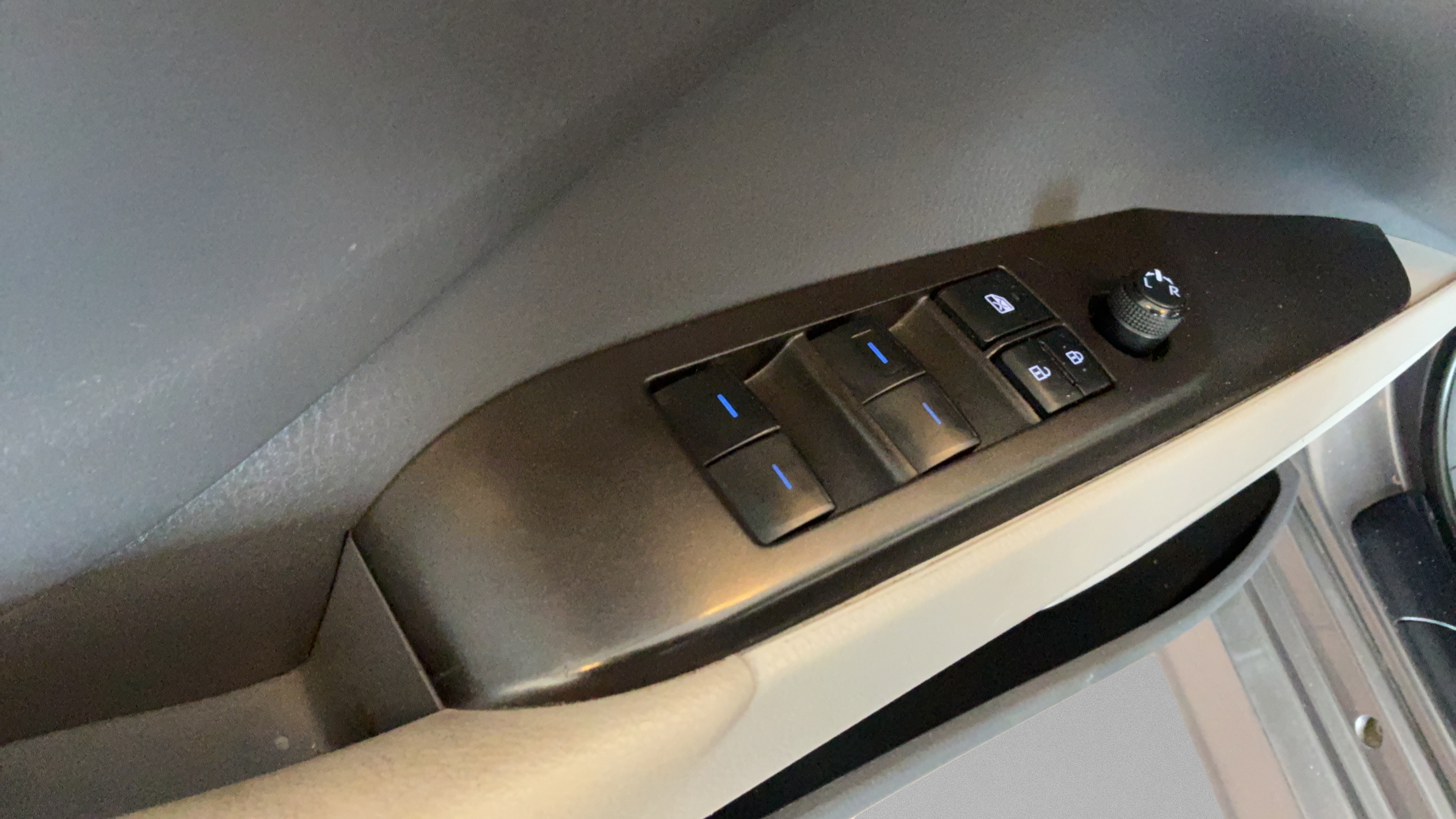 Certified 2023 Toyota Camry LE FWD image 23