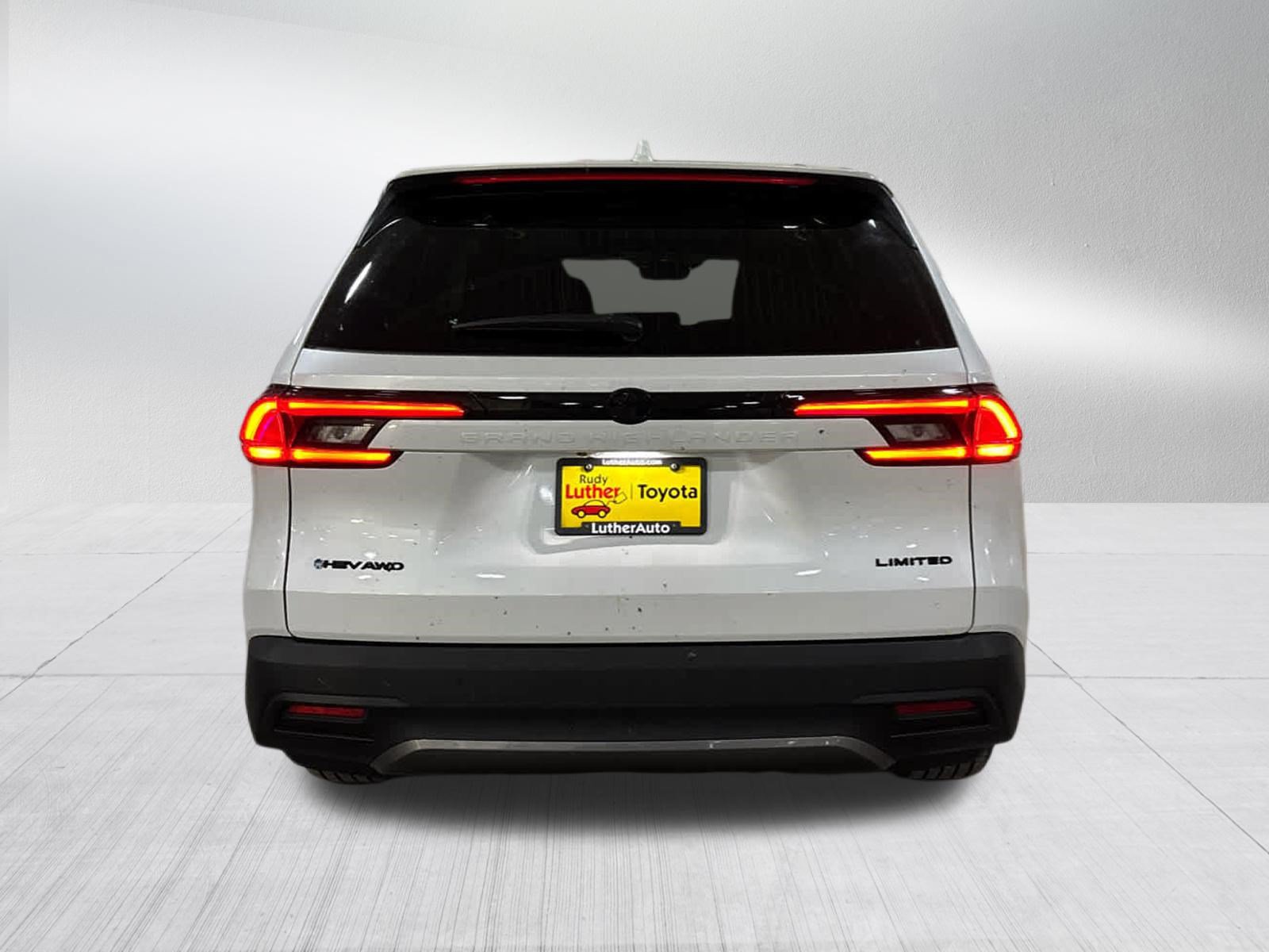Certified 2025 Toyota Grand Highlander AWD Hybrid image 4