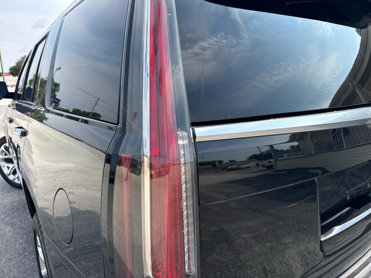 Used 2018 Cadillac Escalade Premium Luxury AWD/4WD image 67