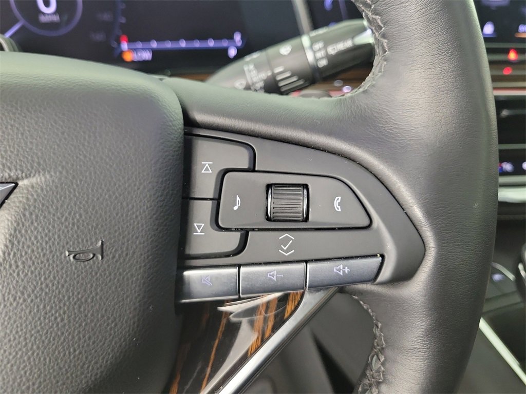 Certified 2024 Cadillac Escalade ESV Premium Luxury image 22