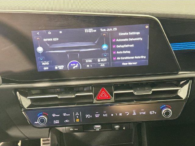 Used 2023 Kia Niro Wave w/ Wave Preserve Package FWD image 14