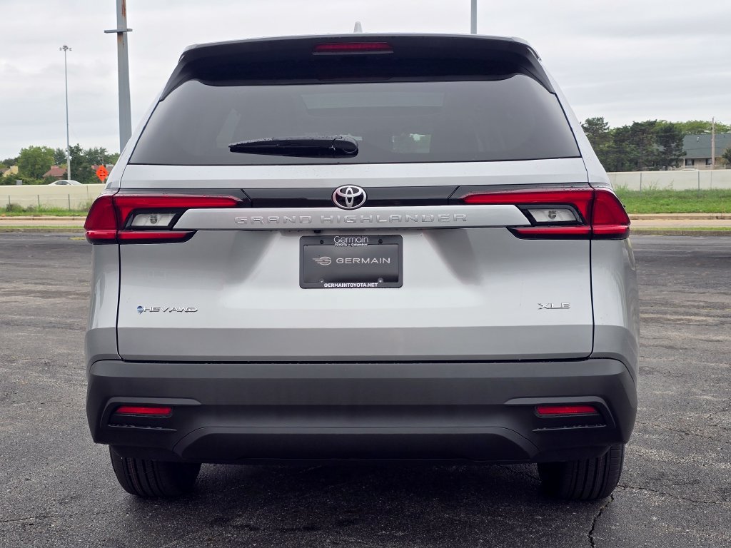 New 2026 Toyota Grand Highlander AWD Hybrid image 16